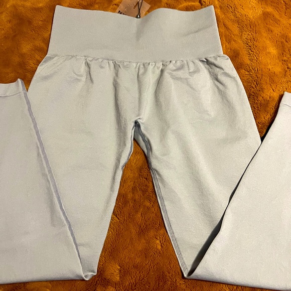 Gray ngvtn leggings size L - Picture 4 of 7